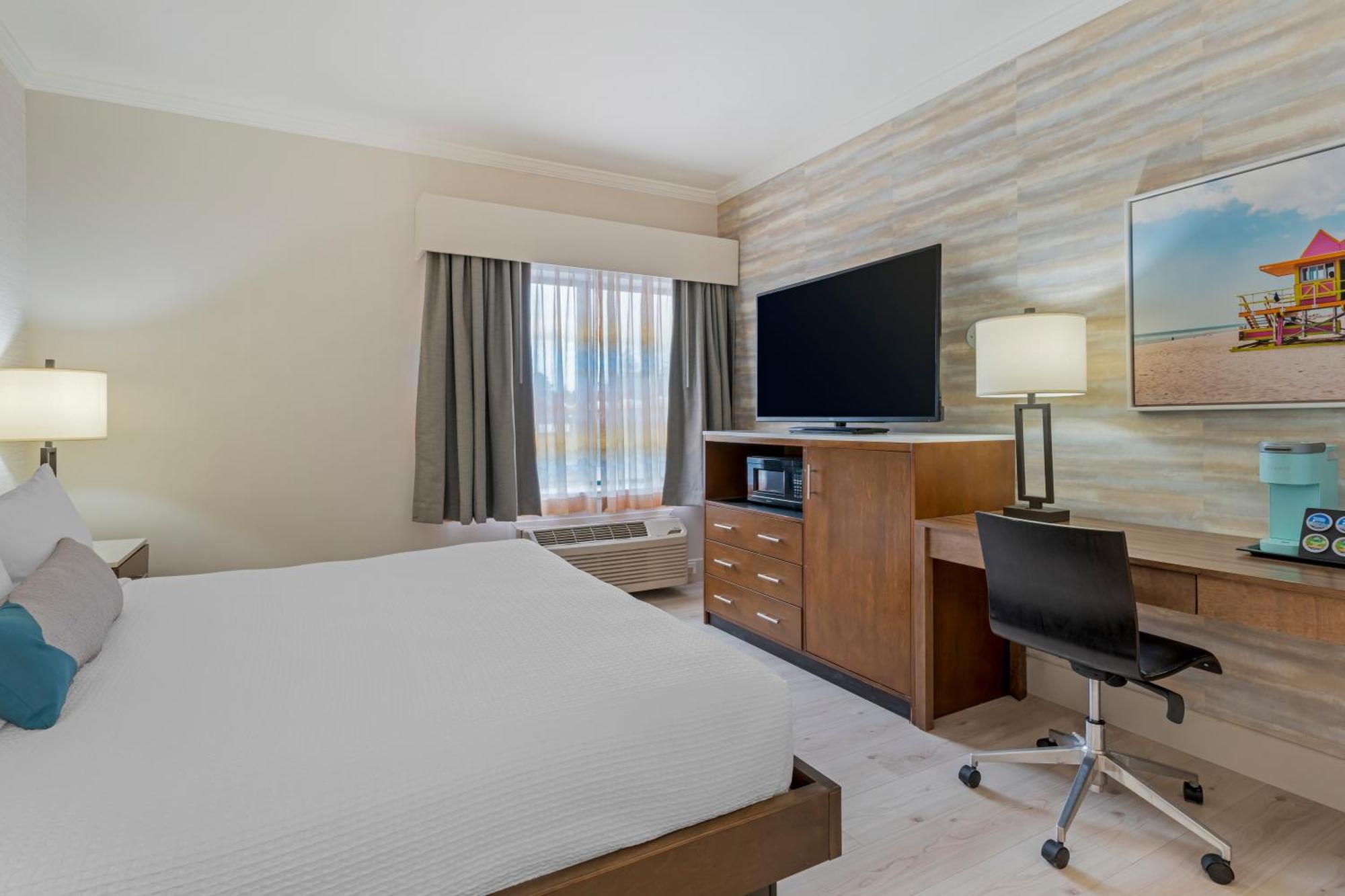 Best Western Plus All Suites Inn Santa Cruz Exterior photo